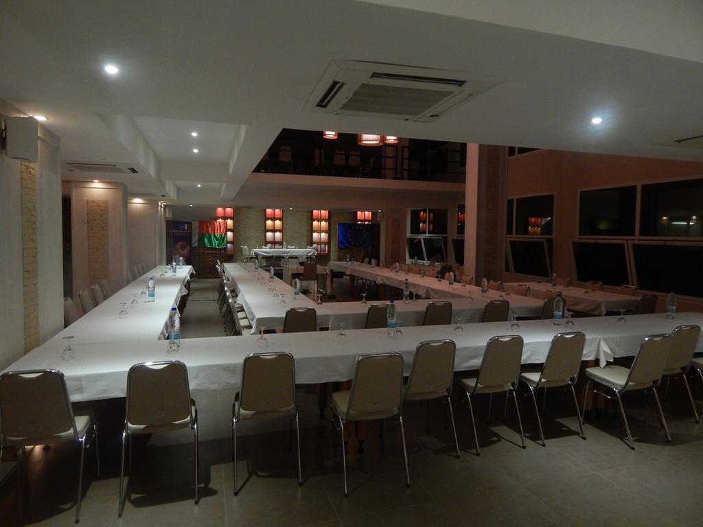 Calypso Hotel Toamasina Exterior foto